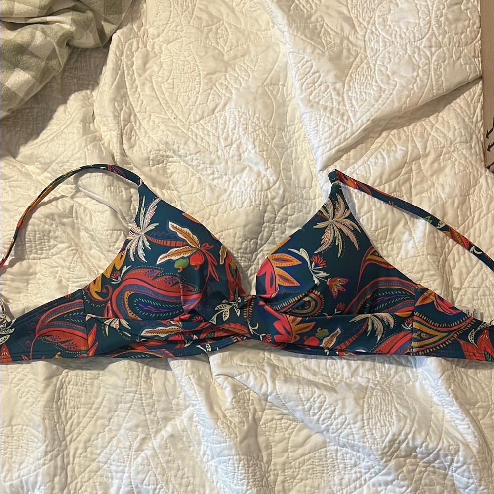 Boden Navy Tropical Print Bikini Top with Multicolor Floral Pattern
